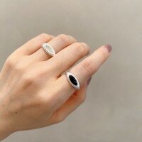 wholesale S925 Sterling Silver Star Track Oval Black Onyx Ring Matte Ins Simple and Stylish White Chalcedony Versatile Band-White shell ring silver Adjustable opening