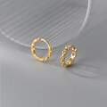 wholesale Metal S925 silver chain hollow ear clasp, geometric metal design sense strap earrings M03375-0-1