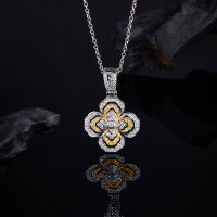 wholesale S925 Silver Plated Moissanite Four-Leaf Clover Two-Tone Women's Pendant Necklace, European and American Full Diamond Flower Jewelry for Cross-Border Wholesale-Silver with Moissanite