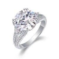 S925 Silver Exaggerated Stackable Moissanite Ring, Tarnish-Resistant, Light Luxury High-End-5 carats of moissanite with 46 stones  US size 6/Hong Kong size 13
