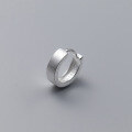 wholesale S925 sterling silver brushed circle ear cuff for women, small and unique design, simple and high-end, ear piercing earrings, ear accessories E1427-0-1