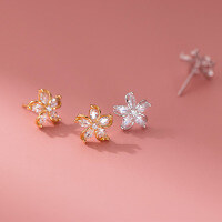 wholesale S925 Sterling Silver Five-Petal Floral Earrings with Diamond Accents, Hollow-Out Design, Versatile Sweet Style Studs M05589-Silver-One pair 925 silver