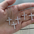 wholesale 18K Gold Cross Necklace with Lab-Grown Diamonds and Platinum, High-End Cross-Border Non-Fading 18K Gold Collarbone Chain-0-1