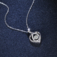 S925 Sterling Silver Moissanite Leaping Heart Pendant Necklace-50 points (set with zircon)