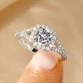 Metal Cross-Border Exclusive Fork-Style Sugar Diamond Ring, Fashionable Light Luxury Women's Accessory-0-0