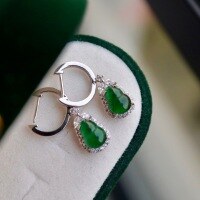 wholesale S925 Sterling Silver Natural Jadeite Gourd Earrings with Ear Hooks, Celebrity Yang Mi's Same Style, Live Streaming Jewelry Supply-Natural Jade Gourd Earrings>925 Silver