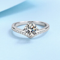 wholesale PR950 Gold Plated S925 Sterling Silver Ring with Moissanite Princess Crown V-Shaped Ring Korean Style Fashion Wholesale-5mm zircon 9