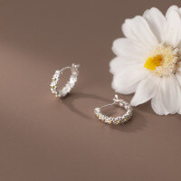 wholesale S925 Silver Narcissus Daisy Ear Clasp Korean Style Fresh and Sweet Flower Summer Women's Earrings Batch M00516-S925 silver pair
