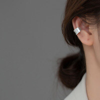 wholesale Sterling Silver Brushed Wide Surface Ear Cuffs Without Piercings Korean Style Fashionable Silver Frosted Ear Cartilage Clips Jewelry M0296-S925 silver pair 925 silver