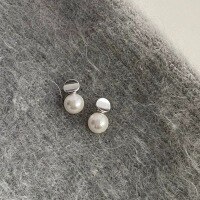 wholesale 925 Sterling Silver Korean-style Geometric Curved Pearl Earrings for Women, High-end Minimalist Stud Earrings, Versatile for Daily Wear-Korean-style simple pearl earrings/approx. 1.9g&gt;ED021497