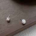 wholesale S925 Sterling Silver Elegant French Floral Freshwater Pearl Earrings Simple Commute Fashion Screw-on Ear Piercing Maintenance-0-6
