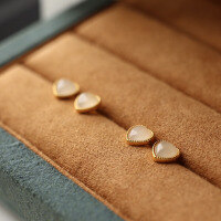 wholesale S925 silver inlaid with natural Hetian mutton-fat white jade heart-shaped ear studs, featuring a delicate jade texture and heart-shaped Hetian jade ear accessories-White jade heart-shaped earrings 925 silver
