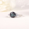 wholesale S925 silver high-end fashionable alexandrite ring, popular in Europe and America, set with synthetic alexandrite-0-5