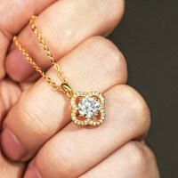 14K Gold Plated 925 Silver Moissanite Four-Leaf Clover Pendant Necklace-1CT (Moissanite, D color)  925 Silver