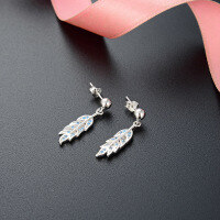 wholesale S925 Sterling Silver Korean-style New Foreign Trade Diamond-inlaid Earrings, Fresh and Popular Feather Drop Earrings-Earrings with plastic earplugs 925 silver
