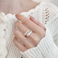 wholesale S925 Sterling Silver Trendy Cross-Border Best-Selling Rattlesnake Inlaid Shining Diamonds Light Luxury Elegant Open Adjustable Ring for Women-070QJJ/approx. 2.9g Adjustable opening