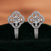 925 Sterling Silver Four-Leaf Clover Earrings with D Color Moissanite, Hip-Hop Style-Set with 0.5ct moissanite  925 silver
