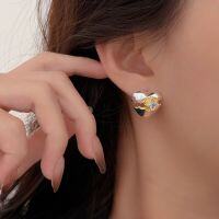 wholesale S925 Sterling Silver Gold and Silver Two-Tone Broken Heart Earrings Women Korean High-End Spring Summer Elegant Earrings-Sterling silver