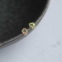 wholesale 9K Gold Korean Wholesale Department Taobao Best-Seller Hollow Light Surface Simple Rose Elegant Earrings-9K per price
