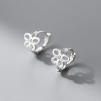 wholesale S925 Sterling Silver Ins-style Small Fresh Hollow-out Single Diamond Flower Ear Stud Minimalist Women's Earrings M04550-S925 silver pair rose gold>925 silver