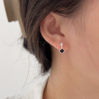 wholesale S925 Sterling Silver Four-Leaf Clover Hoop Earrings for Women, Korean Minimalist Design, Circle Ear Studs, Versatile and Elegant-Sterling silver