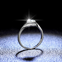 S925 Sterling Silver Ring with 1-Carat Round Moissanite-1 carat (D color moissanite)  17 yards