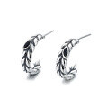 wholesale S925 Sterling Silver Nordic Minimalist Style C-Hoop Feather Texture Inlaid with Black Zircon Ear Studs Fashion Accessories Earrings-0-4