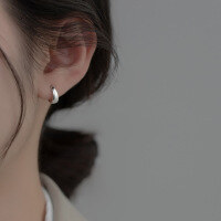 wholesale S925 silver European and American glossy round ear clips wide surface high-end minimalist solid hoop earrings for women M03641-Gold 8MM 925 silver