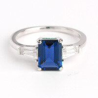 wholesale Metal Classic Three-Stone Lab-Grown Emerald Ring Simple and Fashionable Cultured Colored Gemstone Women's Ring for Daily Commute-Cultured Sapphire Ring  US Size 5