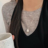 wholesale S925 Sterling Silver Geometric Pearl Necklace for Women, Elegant and Fashionable Minimalist High-End Sense Collarbone Chain, Korean Style Trend-Sterling silver