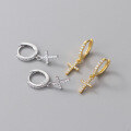 wholesale S925 Sterling Silver Fresh and Sweet Stylish Exquisite Diamond-Studded Cross Ear Clips M05618-0-0