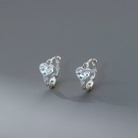 wholesale S925 Sterling Silver Fresh and Sweet Ins Style Niche Design Ice Cube Heart Chain Ear Clasp M06559-S925 silver pair 925 silver