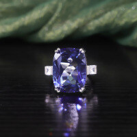 wholesale S925 silver 17-carat extra large crystal gemstone ring, luxurious and unique, set with colored crystals-Iridescent Blue Coated Crystal US 6 (US 13)