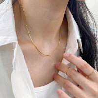 wholesale Sterling silver ultra-fine minimalist snake bone chain necklace for women-Gold 0.7mm 40cm
