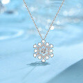 wholesale S925 sterling silver micro-paved zirconia jumping heart snowflake flower necklace, luxurious and elegant high-end necklace-0-1