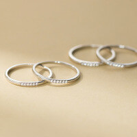 wholesale S925 Sterling Silver Fresh Sweet Ins Style Niche Design Exquisite Advanced Diamond-Inlaid Plain Ring R02147-S925 Silver Ring US 6