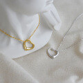 wholesale S925 Sterling Silver XT239 Korean Heart-Shaped Collarbone Necklace, Ins Fashion Minimalist Hollow Heart-0-1