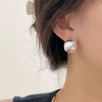 wholesale S925 Sterling Silver Minimalist Semi-Sphere Earrings for Women, Small Niche Fashion Simple Arc Heavy Work Earrings with High-End Trendy Feel-Sterling silver