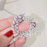 wholesale 925 Sterling Silver Lucky Floral Wreath Necklace for Women, Light Luxury Small Brand Design Full Diamond Collarbone Chain, New Trend-Garland necklace (copper with white gold plate)