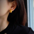 wholesale S925 silver with natural aged beeswax square ear clips, honey beeswax mustard yellow bare stone 9*14mm, rich wax texture, fashionable-0-3