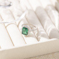 wholesale Antique European-style cultured emerald 4-carat ring in gold for wedding anniversary-0-3