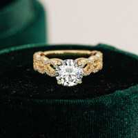18K Gold Plated S925 Sterling Silver D Color Moissanite Classic Four-Claw Group Setting Ring Factory Direct-Set with 2CT moissanite  US No. 8