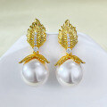 wholesale Gold Metal French Vintage Pearl Earrings 12mm Gold Leaf Elegant Fashion Statement Best-Seller-0-5