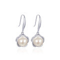 wholesale S925 sterling silver Korean-style elegant and ethereal floral ear hooks with embedded freshwater pearl earrings for women-0-4
