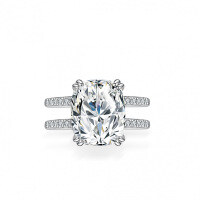 S925 Silver 8-Carat Oval Mint Green Moissanite Ring for Women-Set with D-color moissanite (8 carats)  US No. 9