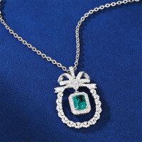 wholesale S925 Sterling Silver Pendant Full Diamond Emerald Bow Women's Cross-Border European and American Emerald Necklace Wholesale-The pendant does not include a chain