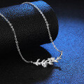 Sterling Silver Pendant Moissanite Necklace Women's Fashion Leaf Clover Collarbone Chain Cross-border Supply-0-1