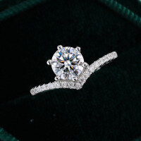 S925 Silver Moissanite Ring, 1ct Six-Prong V-Shaped Fashion Jewelry for Drop Shipping-carat (moissanite)  Hong Kong number 17