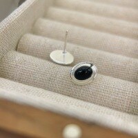 wholesale S925 Sterling Silver Oval Black Onyx Stud Earrings for Women, Korean Summer Light Luxury Versatile Niche Earrings-Sterling silver