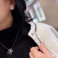 wholesale S925 Sterling Silver Five-Petal Flower Necklace for Women, Minimalist and Unique Style, Fresh and Elegant, Niche Sunflower Collarbone Chain-0-1